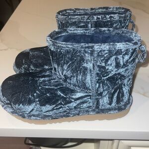 UGG Mini Crushed Velvet Boots Brand New No Box